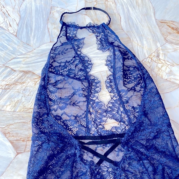 High-Neck Choker Chantilly Lace Teddy Very Sexy Small - Picture 9 of 10